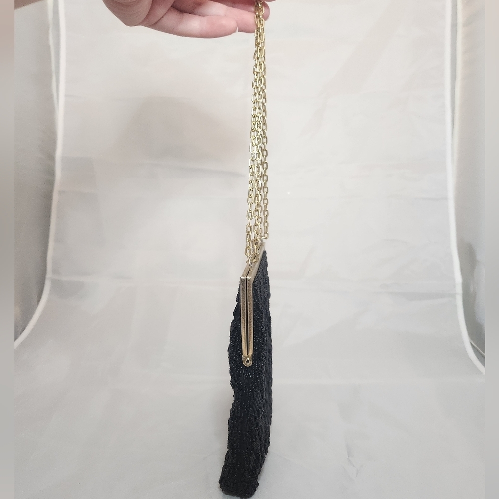 Vintage Black and Gold Beaded Purse w/ Adjustable chain strap Made in Hong Kong - Picture 4 of 7
